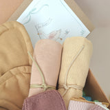 Newborn Essentials 6-Piece Baby Girl Gift Set (Rose)