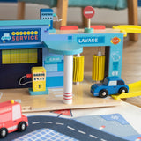 Wooden Car Garage – Avenue du Moulin