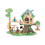 Wooden Tree House - La Grande Famille
