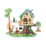 Wooden Tree House - La Grande Famille